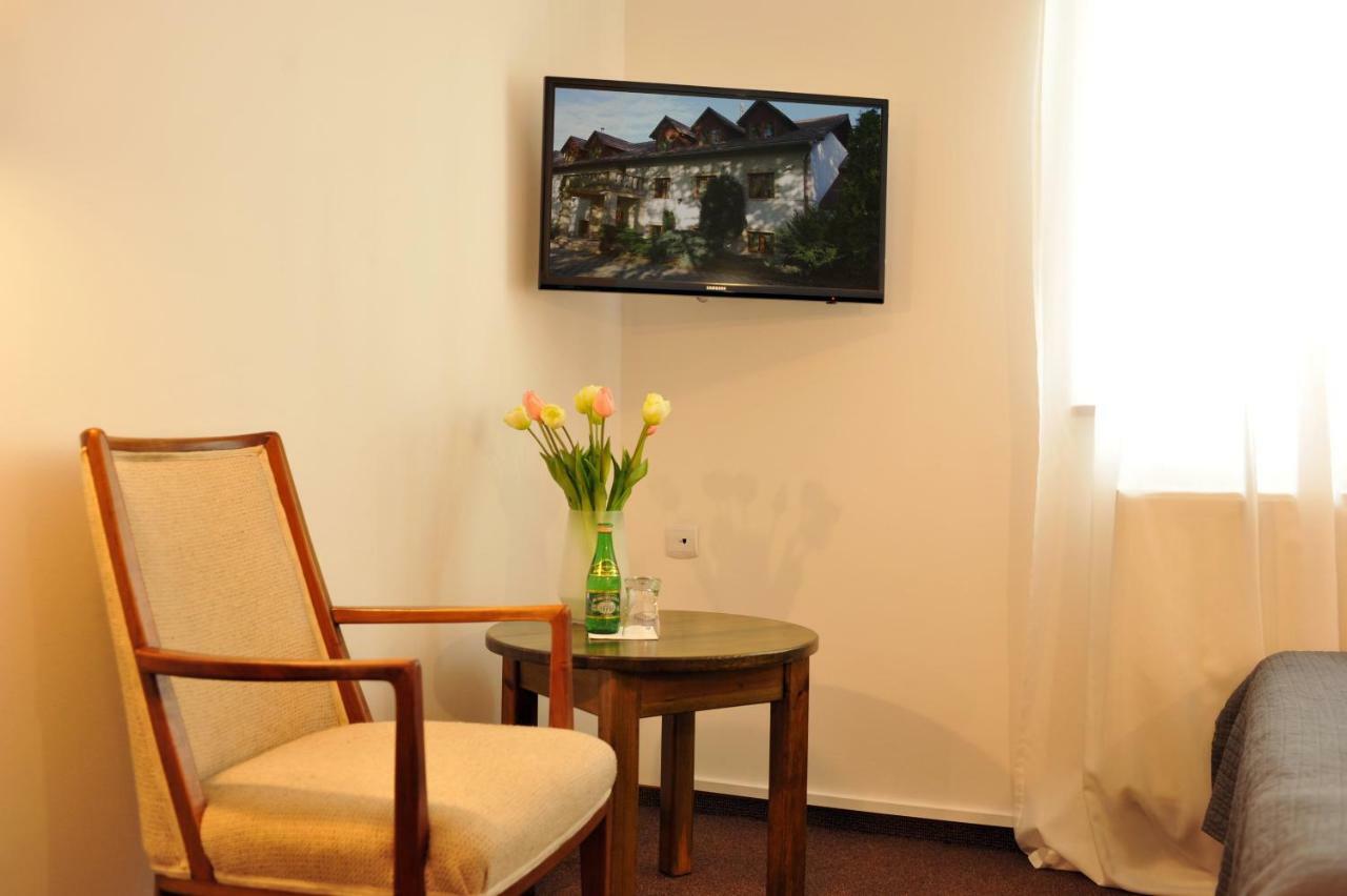 Hotel Protea Boleslawiec Exterior photo